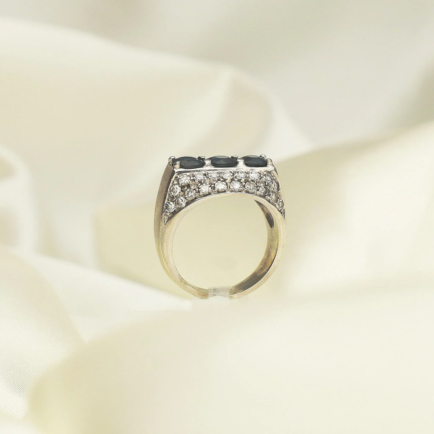 Sortija Tresillo Zafiros - Imagen 2