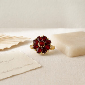 Sortija Flor de Granates