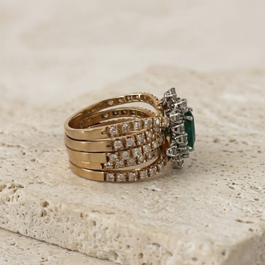 Anillo Esmeralda y Banda de Diamantes - Imagen 2